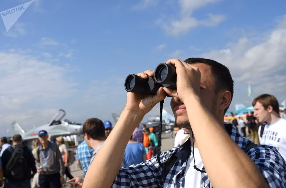 Tổng cộng 880 công ty đến từ 36 quốc gia đã tham gia sự kiện năm nay, với gần 500.000 du khách tham quan. Ảnh: Sputnik.