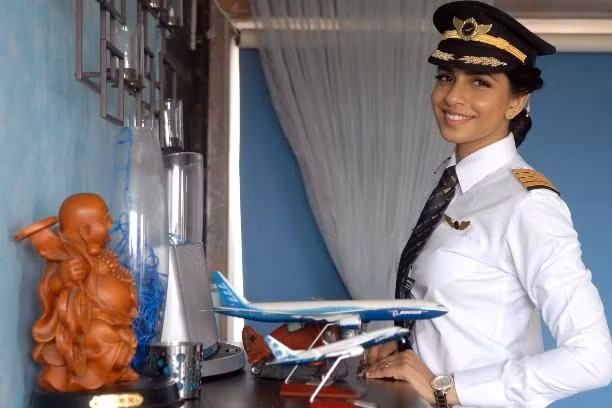 Cô cũng gặp khó khăn tại trường học. Anny thừa nhận bị bắt tại bởi kỹ năng tiếng Anh yếu kém. “Mọi người miệt thị tôi vì vốn tiếng Anh nghèo nàn, điều đó làm tôi tổn thương rất nhiều. Dù bị cười chê, tôi vẫn luôn luyện nói hàng ngày, ngay cả khi mắc sai lầm, bởi như thế tôi mới có thể tiến bộ”, Anny kể. Ảnh: Facebook.