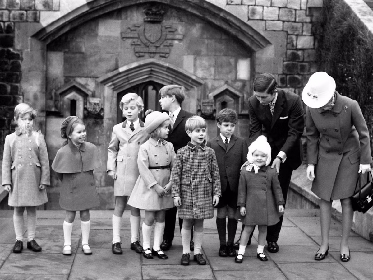 Năm 1969: Hình ảnh những đứa trẻ thuộc gia đình hoàng gia Anh chụp vào lễ Phục Sinh.