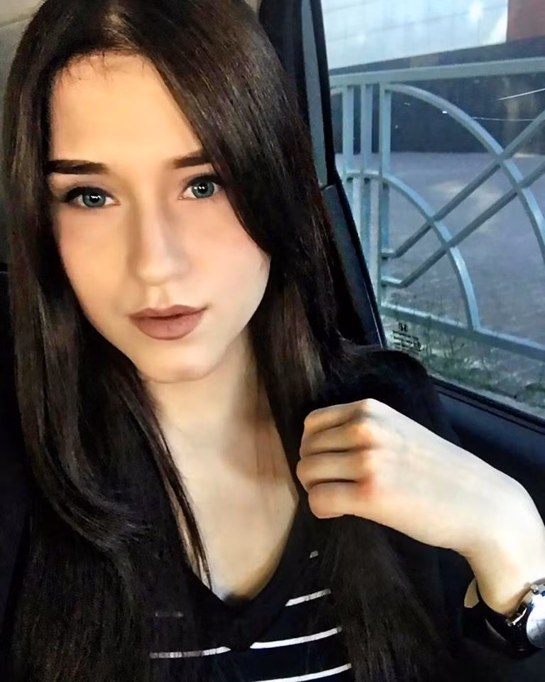 Vera cũng thường xuyên chia sẻ những kinh nghiệm thể dục và chế độ ăn uống của mình trên mạng xã hội Instagram. Hơn 22.000 người đã theo dõi Vera trên Instagram. Ảnh: CEN.