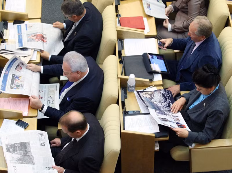 Họ "làm việc" rất chăm chỉ. Ảnh: ER.