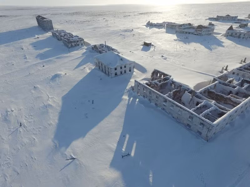 Sử gia Nga cho hay việc chi ngân sách của quốc gia này rất tốn kém. Các khoản tiền cũng bị trì trệ và tất cả đều không trôi chảy. Ảnh: ER.