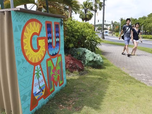 Căn cứ quân sự lớn nhất của Mỹ ở châu Á - Thái Bình Dương là một hòn đảo nhiệt đới thu hút hàng nghìn khách du lịch mỗi năm. Ảnh: Getty.