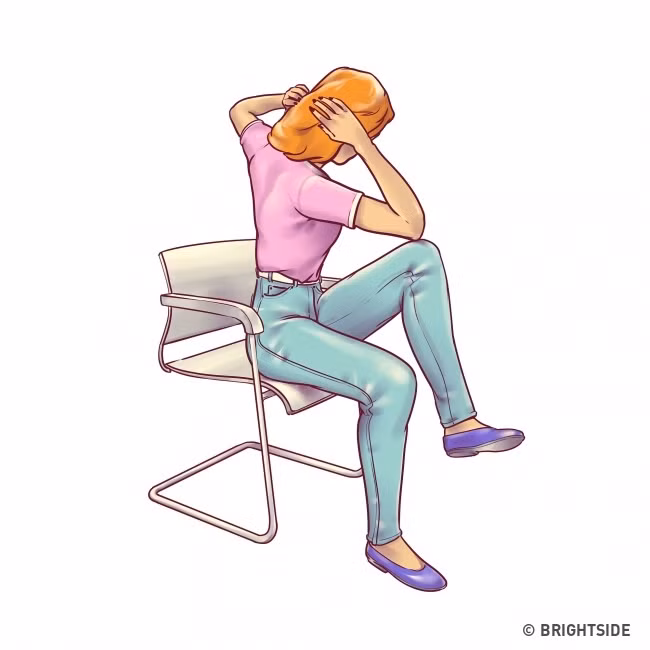 Lay lai eo thon, dang nga bang bai tap voi ghe tai van phong-Hinh-5