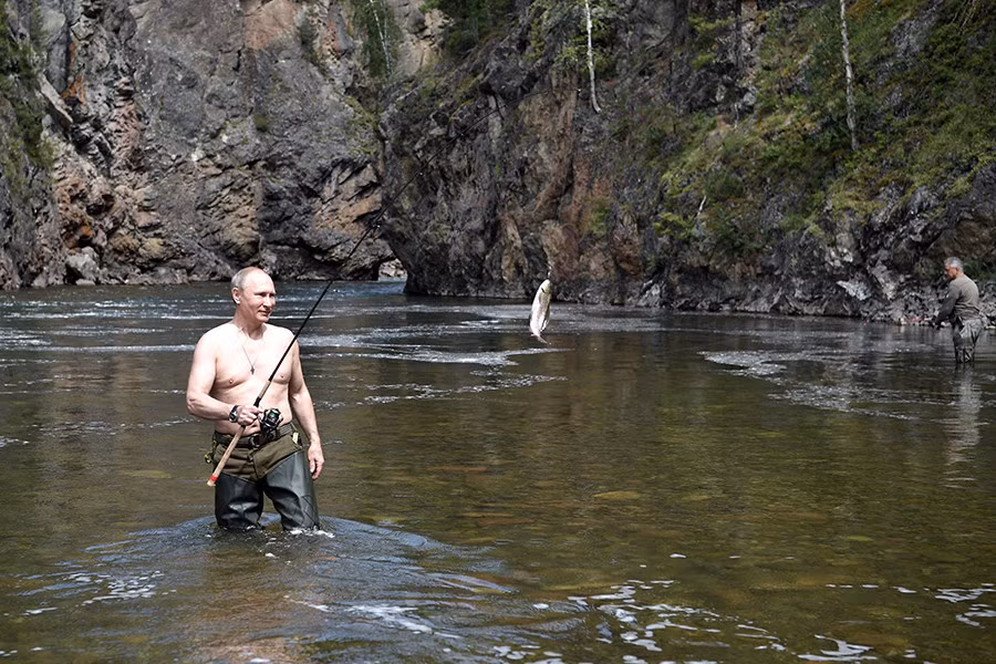 Qua kỳ nghỉ, Tổng thống Putin cũng muốn nhắn nhủ người dân Nga lựa chọn các điểm du lịch trong nước, thay vì ra nước ngoài với chi phí tốn kém. Ảnh: Sputnik.