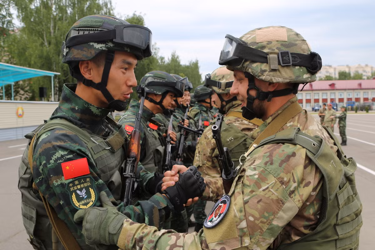 Hai bên tập trung vào việc huấn luyện chiến thuật tách rời như việc phá huỷ căn cứ của các nhóm vũ trang bất hợp pháp, bắt tội phạm trong các tòa nhà, truy đuổi và tiêu diệt tội phạm có vũ trang ở khu vực thành thị...