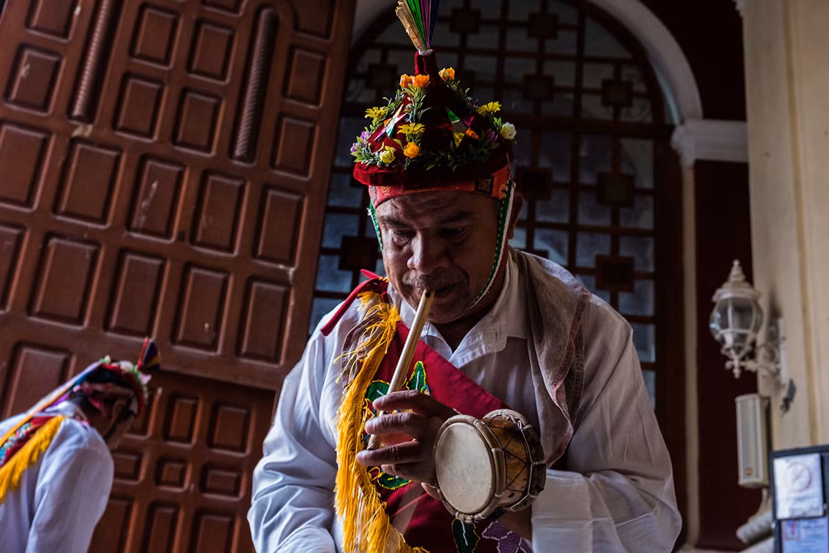 Ngày nay, điệu nhảy này đã được chỉnh sửa để được thực hiện trong các nghi lễ Công giáo và biểu diễn phục vụ khách du lịch. Ảnh: Al Jazeera.