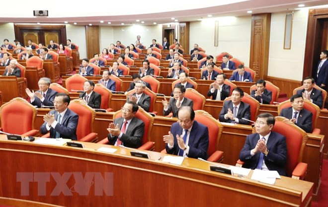 Trung ương sẽ thảo luận, cho ý kiến về: Đề cương Báo cáo chính trị; Đề cương Báo cáo 10 năm thực hiện Cương lĩnh 2011 (bổ sung, phát triển); Đề cương Báo cáo tổng kết thực hiện Chiến lược phát triển kinh tế - xã hội 10 năm 2011-2020; xây dựng Chiến lược phát triển kinh tế - xã hội 10 năm 2021-2030 và Báo cáo tình hình kinh tế- xã hội 5 năm 2016-2020, Kế hoạch phát triển kinh tế - xã hội 5 năm 2021-2025; Đề cương Báo cáo tổng thể công tác xây dựng Đảng và thi hành Điều lệ Đảng. Ảnh: TTXVN.