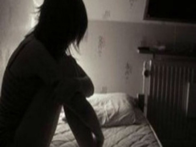 Nu sinh lop 6 quan he voi 3 thieu nien 16 tuoi co bau