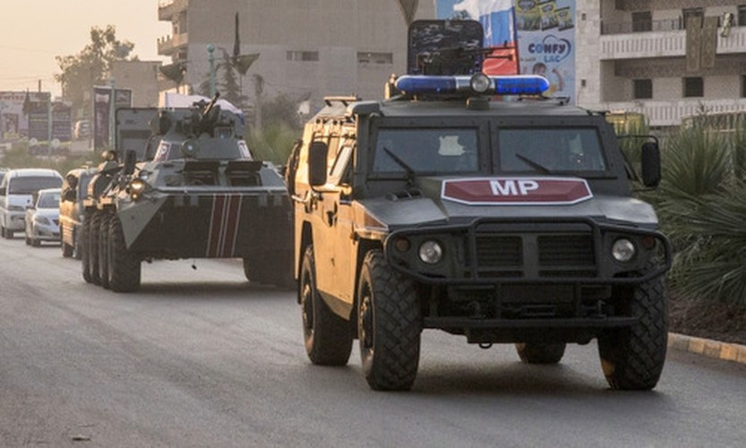 Hiện tại Nga không chỉ bất lực trong việc tìm cách đạt được bất kỳ thỏa thuận nào với lực lượng vũ trang người Kurd, mà tình hình còn diễn biến phức tạp đến mức quân đội Nga chỉ đơn giản là gần như bị ép buộc phải rời khỏi khu vực này.