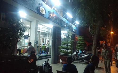 TP HCM: Hang chuc doi tuong cam hung khi xong vao benh vien chem nguoi