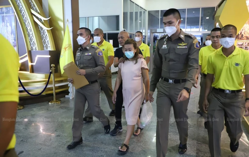 Những vụ đầu độc bằng xyanua rúng động thế giới - Hình 2 Nhung vu dau doc bang xyanua rung dong the gioi-Hinh-2