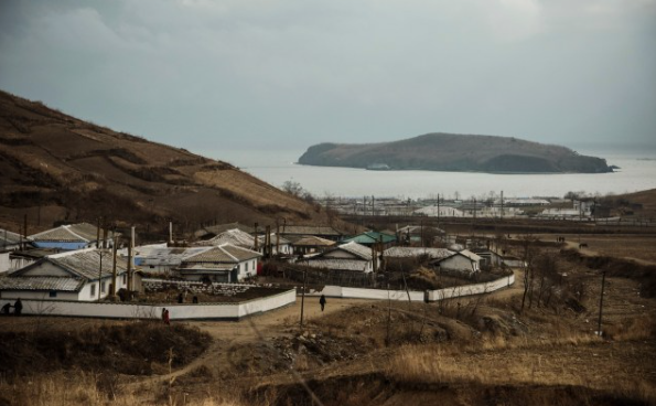 Bức ảnh chụp một vùng nông thôn ở Triều Tiên nhiều năm về trước.