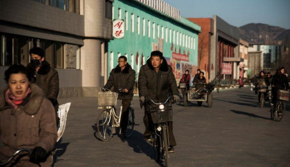 Nhiều người dân Triều Tiên sử dụng xe đạp làm phương tiện di chuyển.