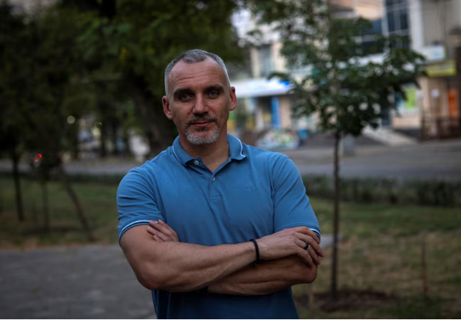 Thị trưởng Mykolaiv Oleksandr Sienkevych cho biết tình trạng mất nước, mất điện và nền kinh tế địa phương đang suy thoái chỉ là những trở ngại ngắn hạn đối với kế hoạch dài hạn.