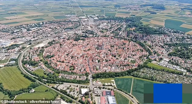 Su that kinh ngac ve thi tran co 72.000 tan kim cuong