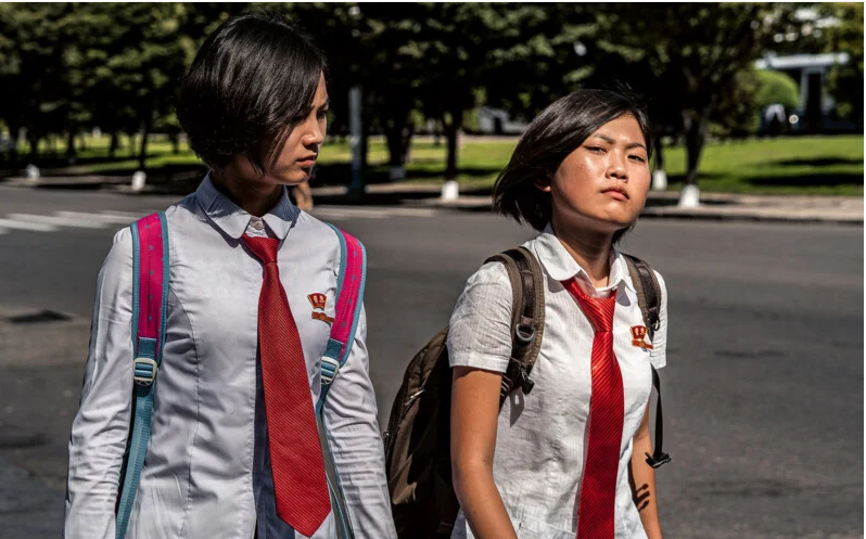 Các nữ sinh ở thủ đô Triều Tiên.