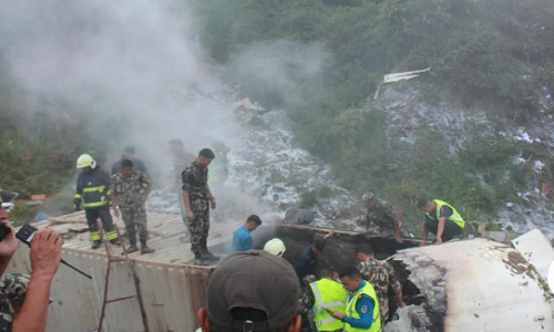 Rơi máy bay chở 19 người: Sức khỏe phi công duy nhất sống sót - Hình 2 Roi may bay cho 19 nguoi: Suc khoe phi cong duy nhat song sot-Hinh-2