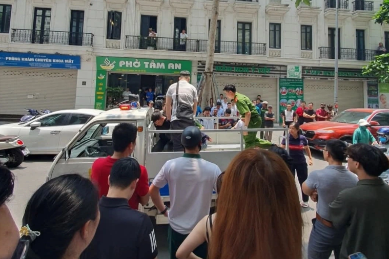 Nguoi dan phoi hop voi Cong an bat 2 doi tuong trom xe SH