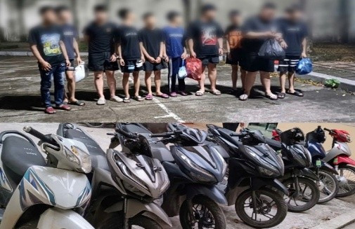 Bat nhom doi tuong chan nguoi di duong dung hung khi gay thuong tich