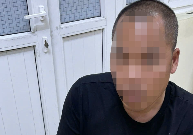 Quang Ninh: Trieu tap tai xe Limousine xuc pham, hanh hung nu hanh khach