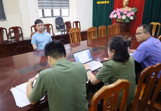 Bat tam giam TikToker Le Viet Hung ve hanh vi cuong doat tai san