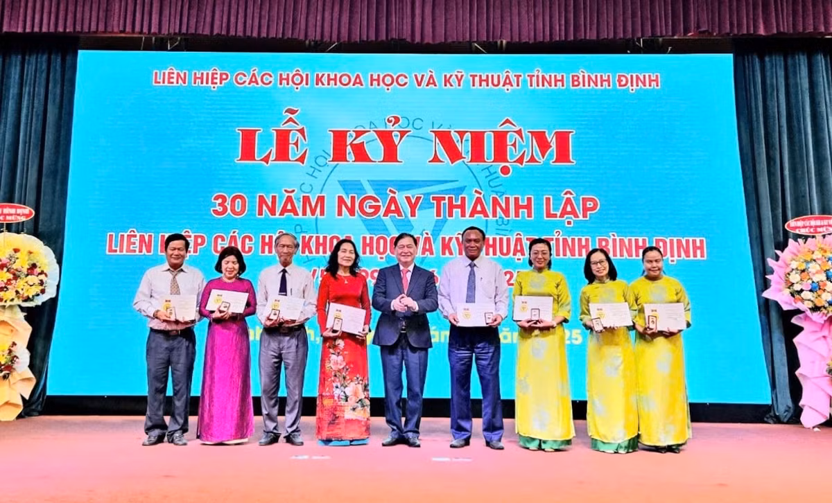 TSKH Phan Xuan Dung: Du o mo hinh nao, doi ngu tri thuc se linh hoat thich ung-Hinh-2