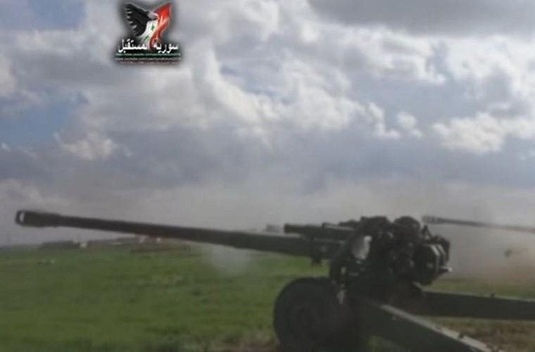 Các nhà phân tích không loại trừ rằng việc chuyển sang sử dụng pháo binh của liên quân Nga - Syria cũng có thể được kết nối với tình hình thực tế là Thổ Nhĩ Kỳ đã đưa nhiều tổ hợp tên lửa phòng không của mình sang Idlib.