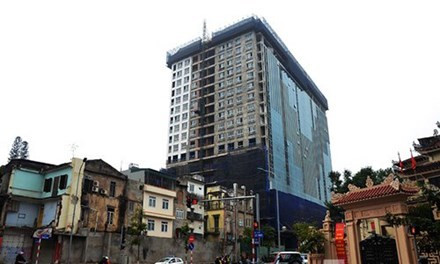 Thi hanh quyet dinh ky luat can bo vu 8B Le Truc