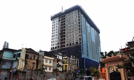 Thi hanh quyet dinh ky luat can bo vu 8B Le Truc