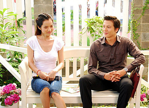 Một cảnh trong phim “Sỏi đá cũng biết yêu”