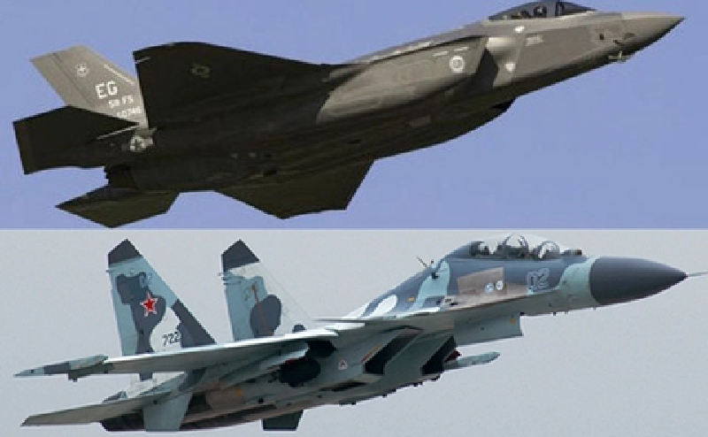 Ngày 6/10, trang Avia.pro đưa tin và bình luận, nếu xung đột ở Trung Đông leo thang, thế giới có thể chứng kiến một cuộc đối đầu tác chiến độc nhất vô nhị - tiêm kích Su-35S của Iran sẽ đọ sức với F-35 Mỹ - đây sẽ là lần đầu tiên trong lịch sử hai loại máy bay này đối đầu nhau trong một cuộc không chiến thực sự. Ảnh minh họa.