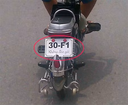 Xe không đèo con gái!