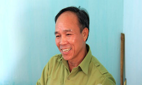 Lang nguoi nghe ke cuoc tu chien tren nui Dat voi quan TQ