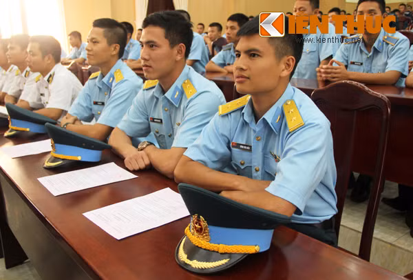 Khong quan-Hai quan Viet Nam sap co dan phi cong moi-Hinh-3