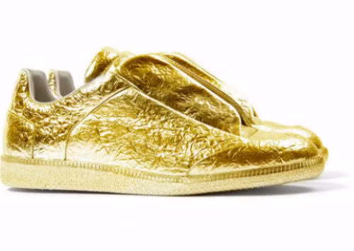 Maison Martin Margiela Future lọt vào danh sách những mẫu giày sneaker sặc sỡ nhất thị trường.