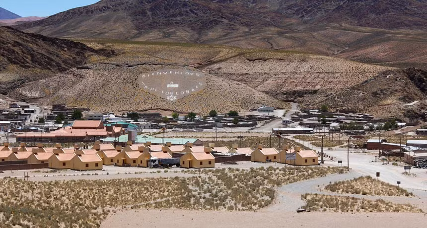 Tuy nhiên, người dân sống tại làng San Antonio ở Argentina vẫn khỏe mạnh bình thường dù uống nước nhiễm thạch tín. Một nghiên cứu cho thấy, người dân làng San Antonio có thể uống được thạch tín cao gấp 20 lần người bình thường.