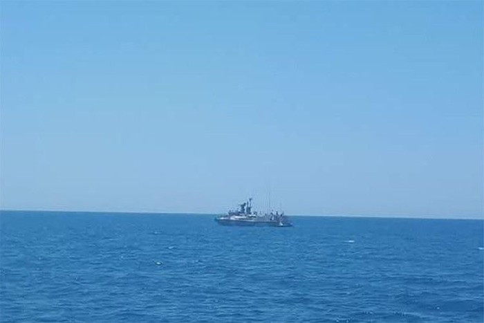 Tàu cao tốc Raptor có chiều dài 17m, rộng 4m và cao 3,5m. Tàu được trang bị một động cơ có công suất 2.000 mã lực giúp tàu có thể đạt tới tốc độ 50 hải lý/h với tầm hoạt động 160 km. Ngoài ra, tàu Raptor còn chịu được đạn xuyên thép cỡ 7,62mm quanh cabin và 14,5mm ở thân.