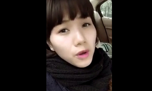 La lam voi giong hat moc va ngoai hinh cua Thuy Chi