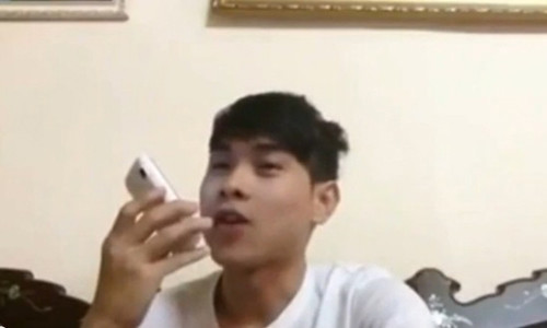 Hai huoc Thanh gia giong goi dien treu choc nguoi quen