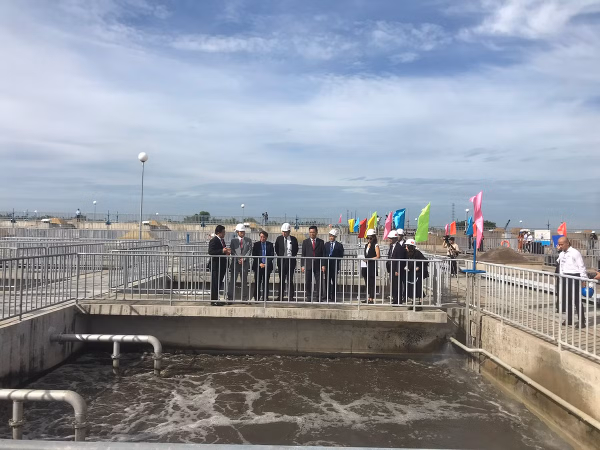 Hệ thống công trình biến nhiều dòng kênh ở TP HCM xanh trở lại - Hình 7 He thong cong trinh bien nhieu dong kenh o TP HCM xanh tro lai-Hinh-7