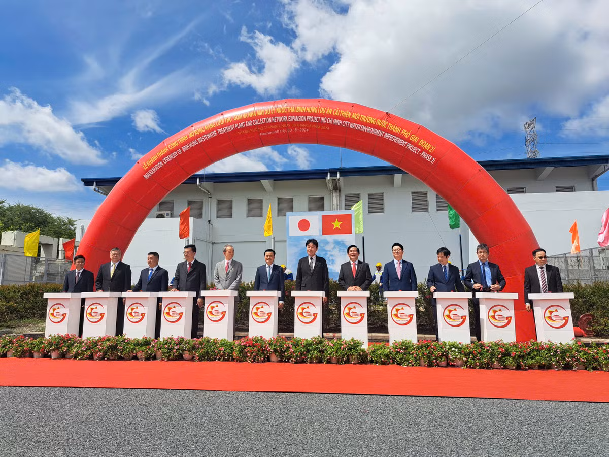 Hệ thống công trình biến nhiều dòng kênh ở TP HCM xanh trở lại He thong cong trinh bien nhieu dong kenh o TP HCM xanh tro lai