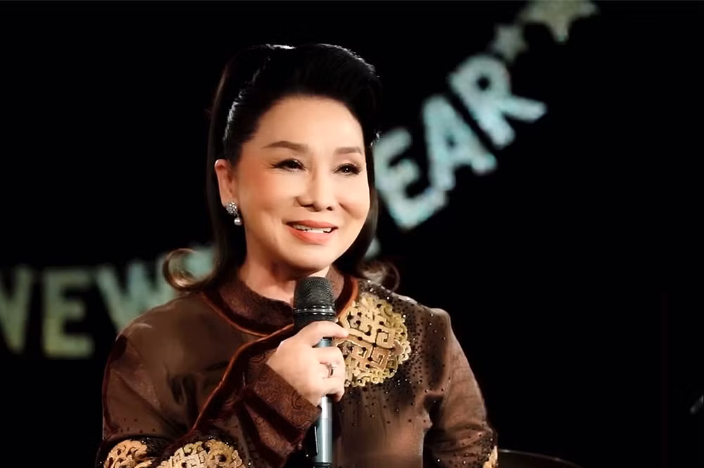 NSND Ngoc Giau va Bach Tuyet tung bi bat coc o Duc