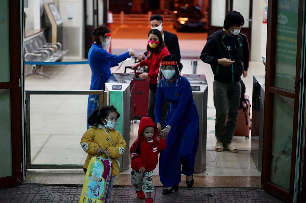 Đây là chuyến tàu cuối cùng của năm Canh Tý.