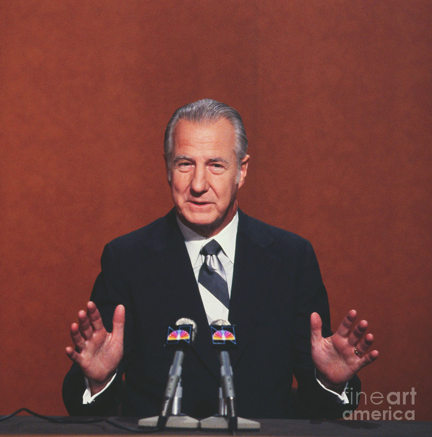 Ông Agnew được ứng viên Tổng thống Mỹ Richard Nixon chọn làm phó tướng trong cuộc bầu cử năm 1968. Theo đó, khi ông Nixon đắc cử Tổng thống Mỹ, ông Agnew trở thành Phó Tổng thống Mỹ.