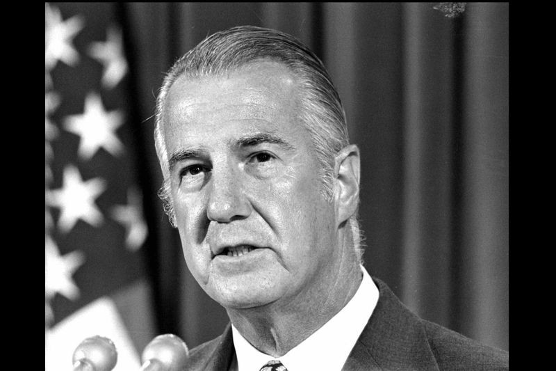 Theo đó, ông trở thành Phó Tổng thống thứ hai trong lịch sử nước Mỹ từ chức khi đương nhiệm. Người trước đó là Phó Tổng thống John Calhoun. Lý do từ chức của ông Calhoun là để nhận chức Chủ tịch Thượng viện.