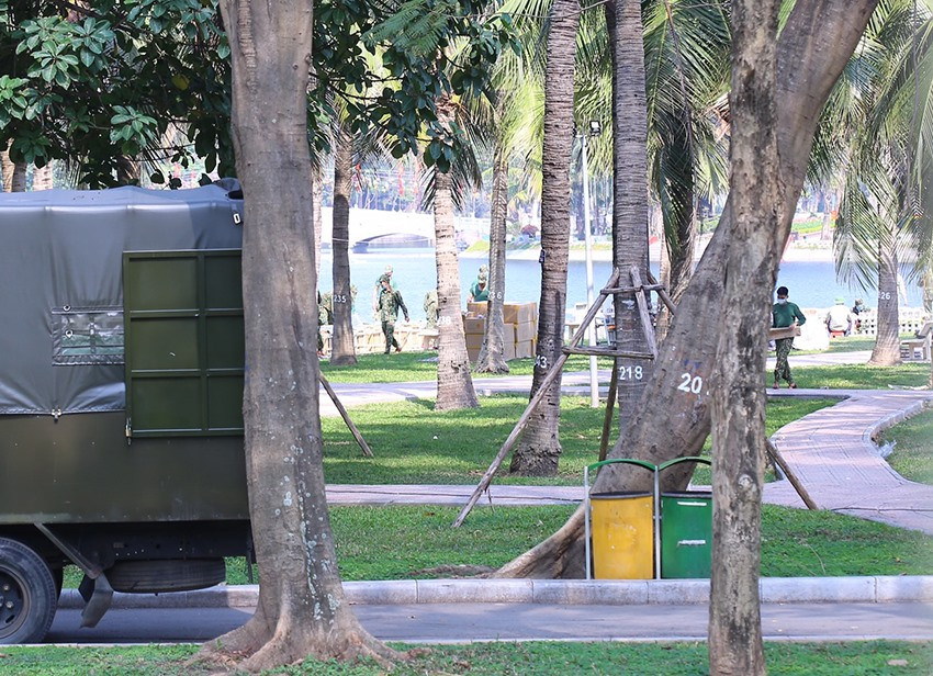 Toàn bộ công viên đã được canh phòng nghiêm ngặt, các lực lượng chức năng cũng đã có mặt để làm nhiệm vụ.