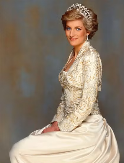 Theo một số chuyên gia, Công nương Diana và bạn trai Dodi gọi một số món gồm: món cá bơn, món tempura rau củ, trứng, nấm và măng tây.