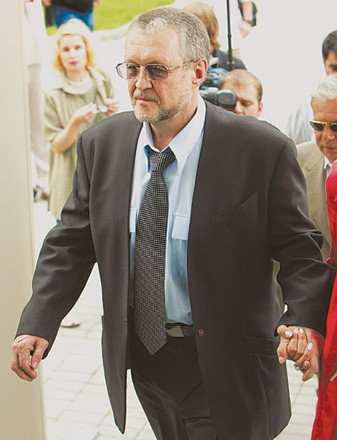 Năm 1995, Ivankov bị bắt và bị kết án 9 năm 7 tháng tù vì tống tiền 2 doanh nhân người Nga. Trong thời gian thụ án, tháng 4/2000, trùm mafia này bị Viện Tổng công tố Nga buộc tội giết 2 doanh nhân Thổ Nhĩ Kỳ. Vụ án xảy ra tại Moscow năm 1992.