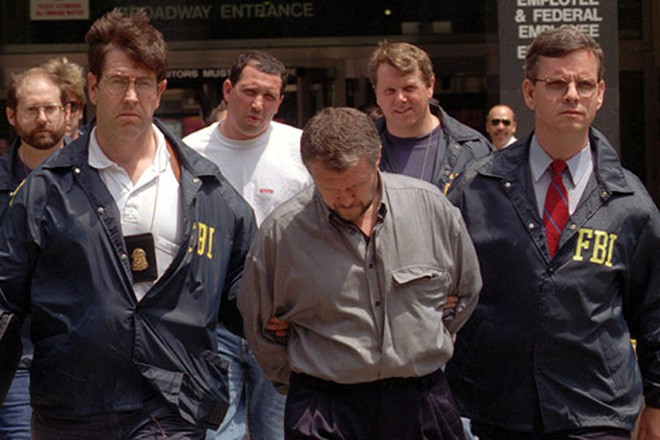 Vào năm 1965, Ivankov bị cảnh sát bắt lần đầu tiên. Trong quá trình điều tra, gã được chẩn đoán mắc bệnh tâm thần phân liệt nên bị đưa đi điều trị bắt buộc.